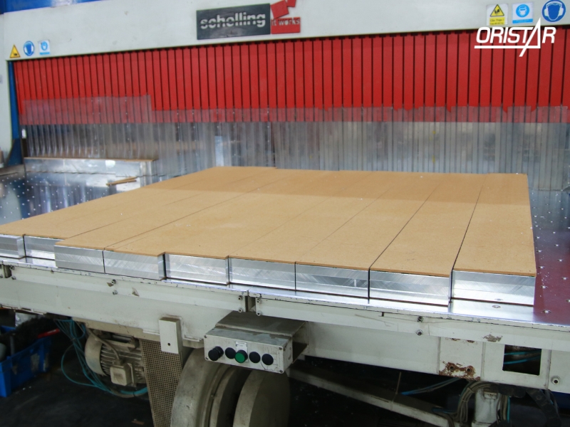 Các phôi nhôm cắt lẻ được xếp theo từng quy cách