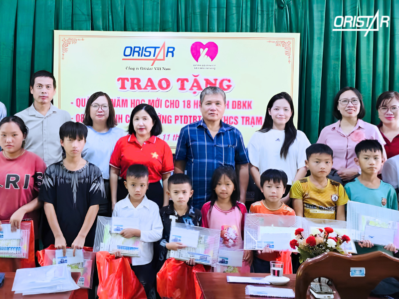 tiếp bước em đến trường (2)
