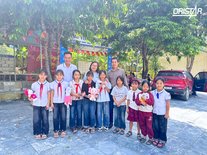 tiếp bước em đến trường (3)